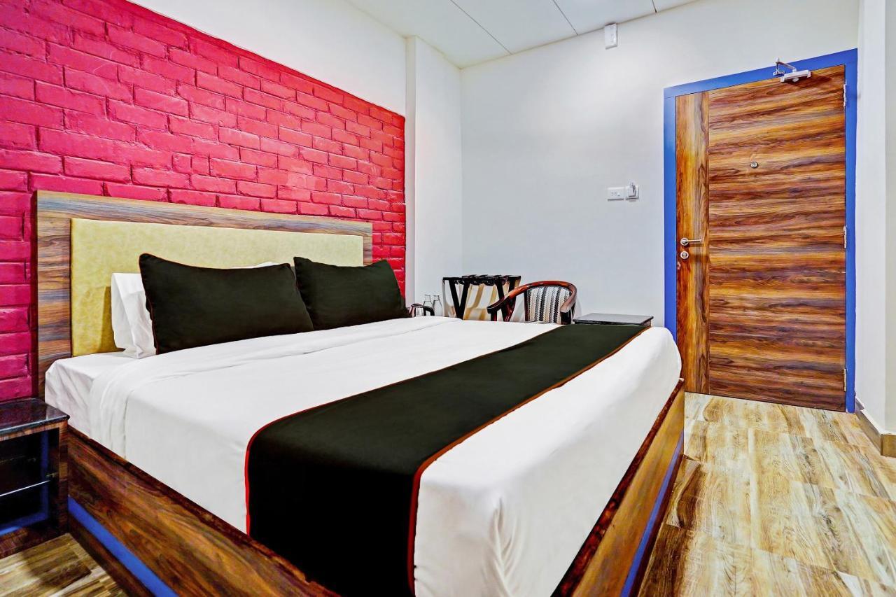 Hotel Super Collection O Kalinga Bapuji Nagar Bhubaneswar Esterno foto
