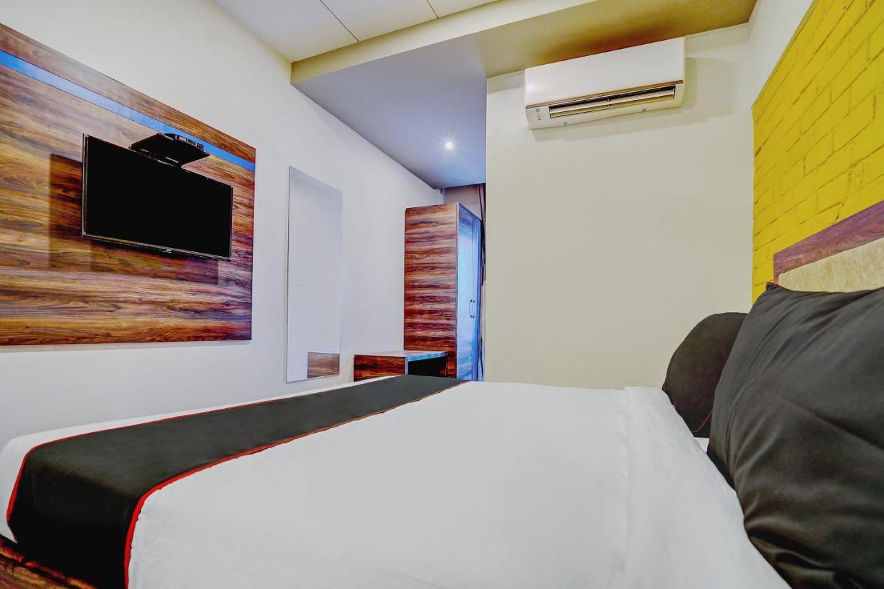 Hotel Super Collection O Kalinga Bapuji Nagar Bhubaneswar Esterno foto