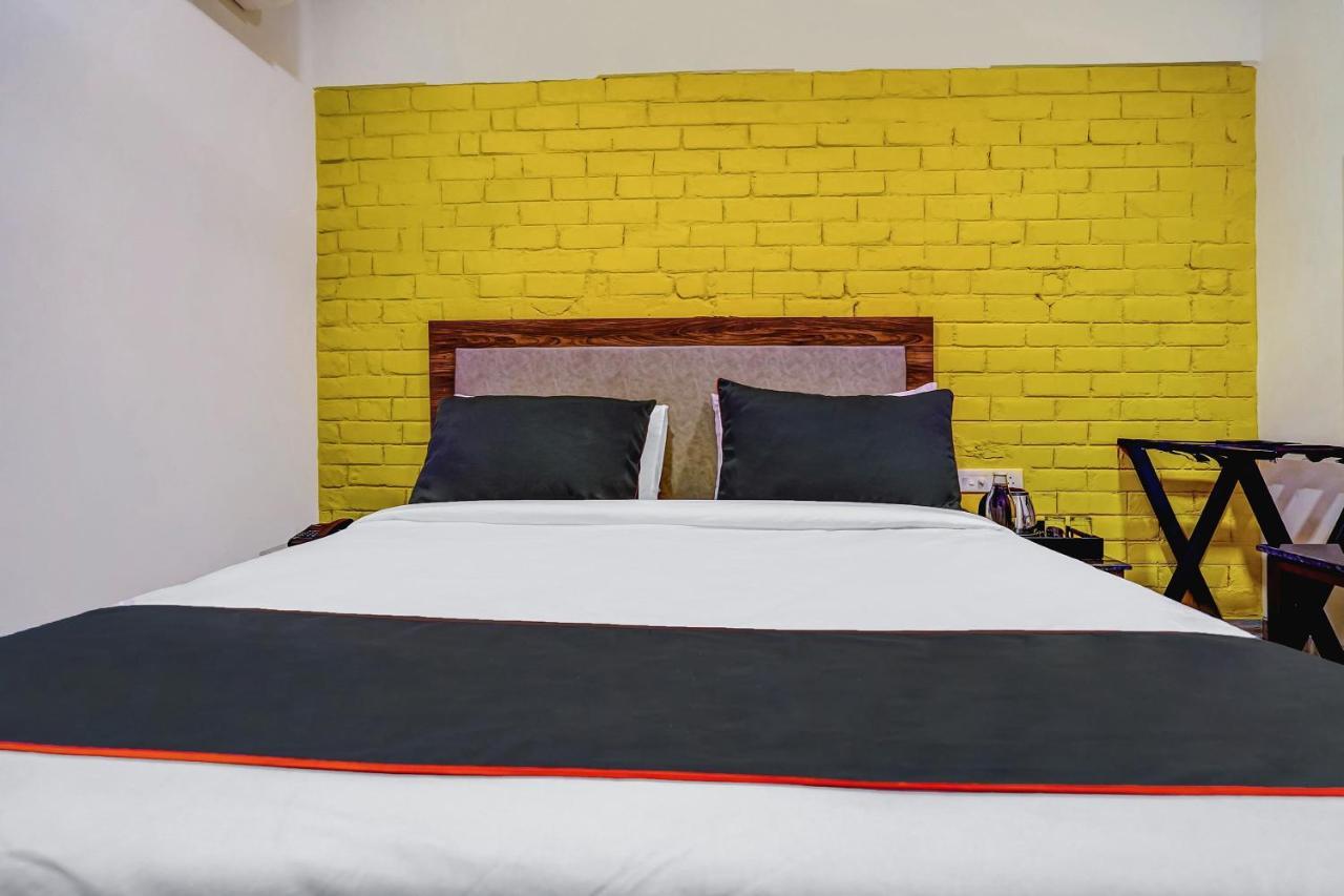 Hotel Super Collection O Kalinga Bapuji Nagar Bhubaneswar Esterno foto