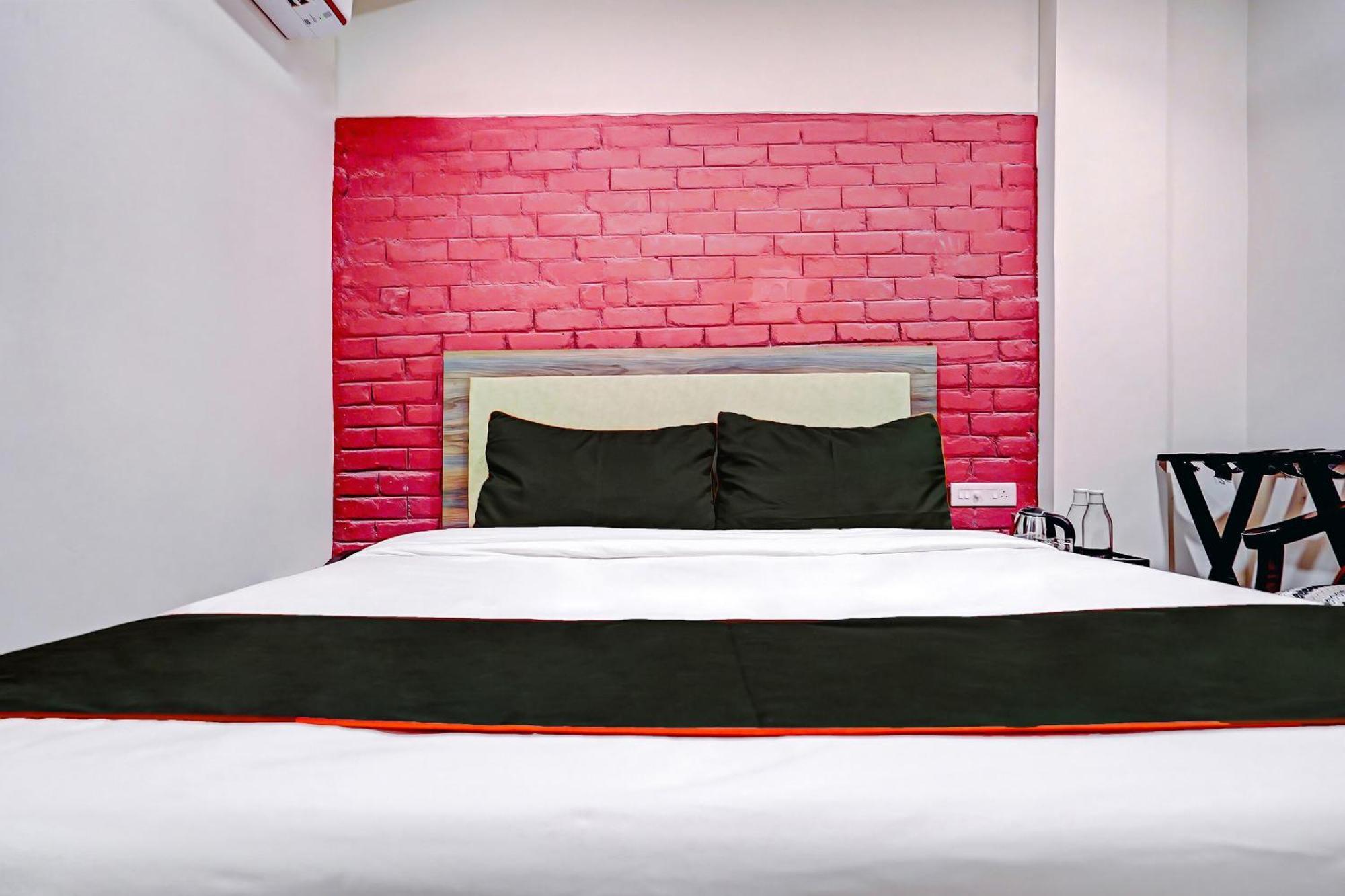 Hotel Super Collection O Kalinga Bapuji Nagar Bhubaneswar Esterno foto